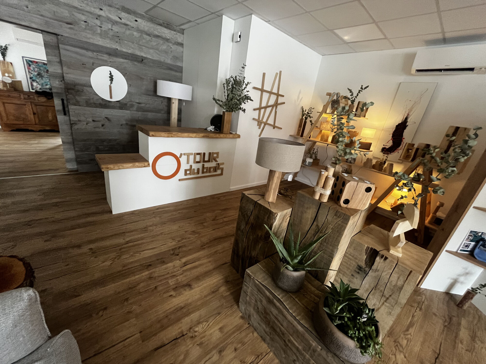 ACCUEIL MENUISERIE | Pompes funèbres JUND Création de mobilier en bois et galerie d’art à Weyersheim à côté de Strasbourg Schiltigheim 0