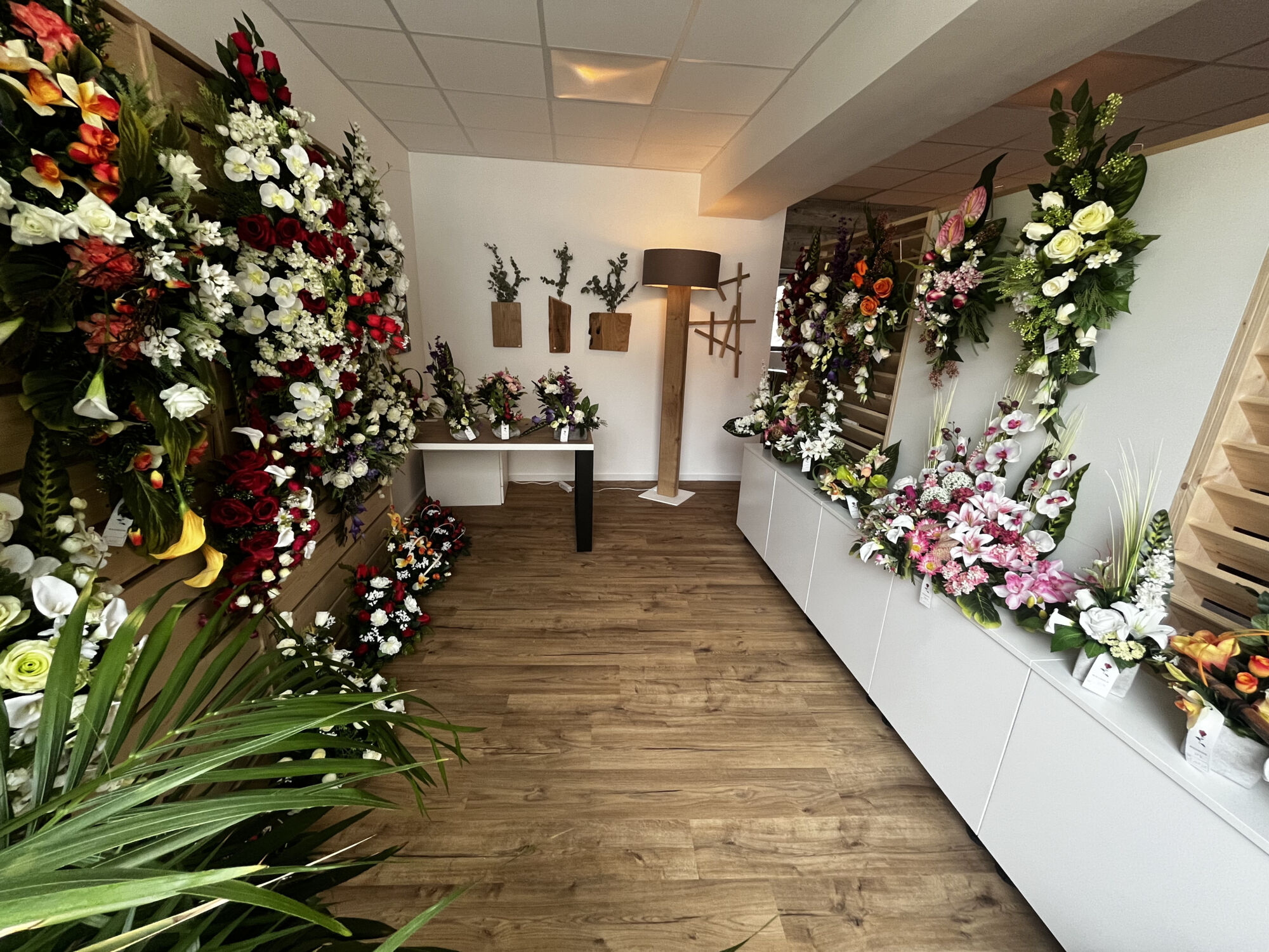 FLEURS ARTIFICIELLES | Pompes funèbres JUND Vente d’articles funéraires pour tombes près de Brumath et Strasbourg Saverne 2